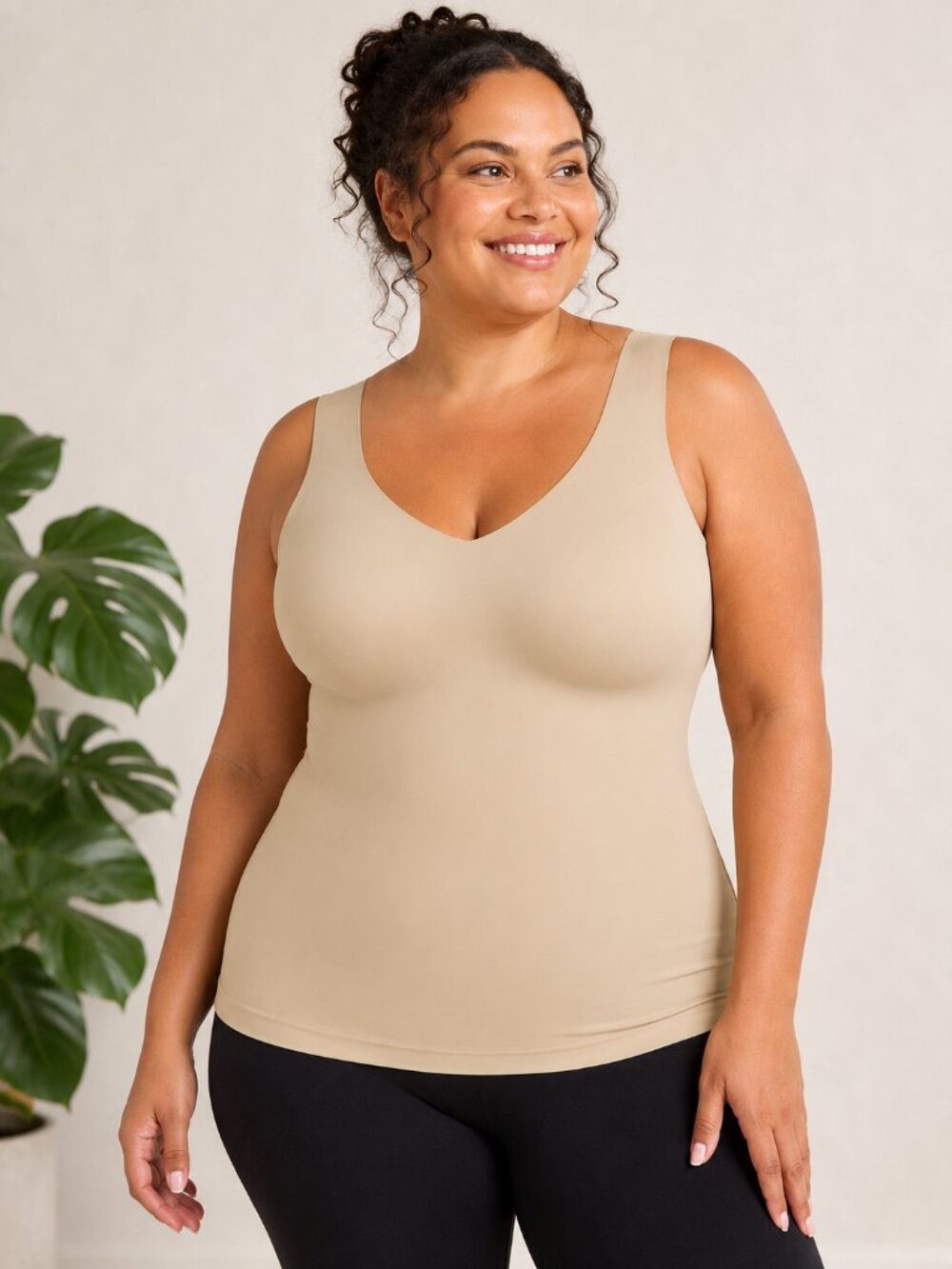 NWT Evelyn & Bobbie The Smoothing Cami Sand Wireless Shaping Bra Tank 1248